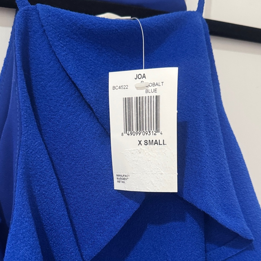 Blue Ruffled Sleeveless Top - Picture 2 of 2